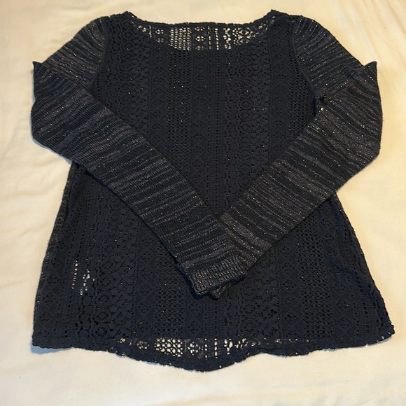 Hollister Navy Lace Knit Top Size Medium - Picture 4 of 4